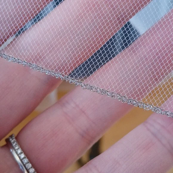 White 2 Layer Veil - Picture 2 of 3